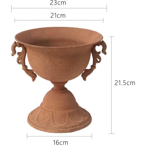 Small Handicraft Rustic Retro Iron Garden Urns and Planters