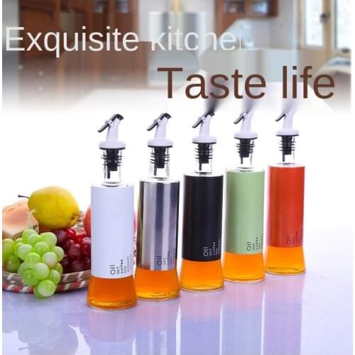 Kitchen Supplies Spice Bottle Combination Set Of Glass Oil Bottle Sealed Seasoning Bottle Set Of Leather Oil Pot