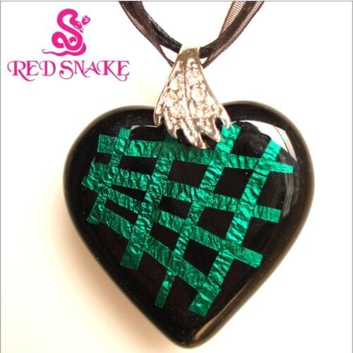 RED SNAKE Murano Glass Green / red/ white Intertexture Reseau Heart Pendant Necklace