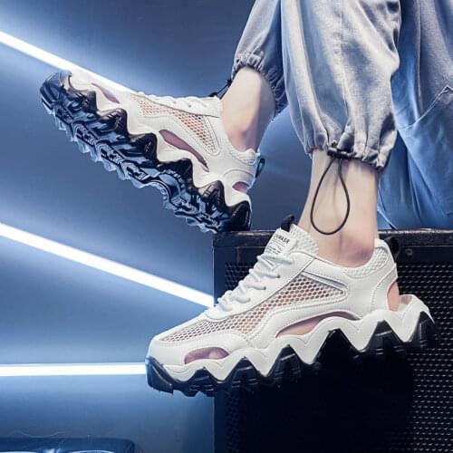 Summer fashion new mens sandals casual trend sports shoes old shoes outside wear beach shoes hole shoes mens shoes Mesh