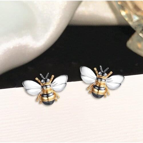 Creative Little Bee Earring Unique Cute Yellow Bee Shape Stud Earrings for Women Girls Party Jewelry Gift Insect Animal Earrings