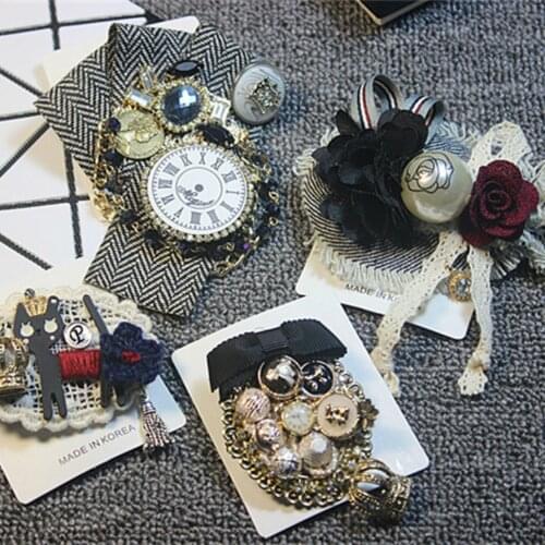 2020 New Korean New Trend Cartoon Lace Plaid Retro Style Brooch for Girl Fashion Jewelry Corsage Accessories