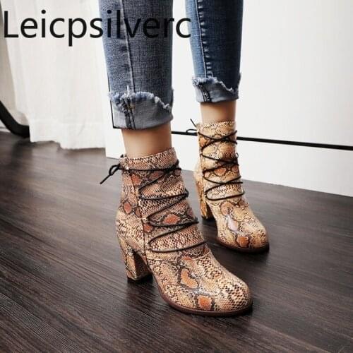 Autumn and winter High heel Short boots leopard Back zipper Womens boots Thick heel Martin boots plus size 35-43 high 7.5cm