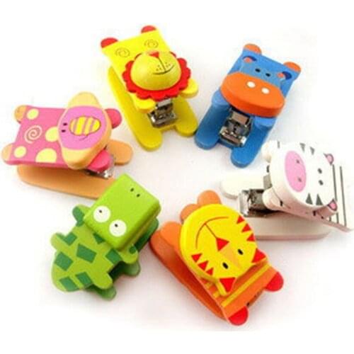 Cute Animals Stapler Mini Wooden Paper Stapler Paper Clip Binding Tool Small Stapler for Childrens gift Office School Supplies