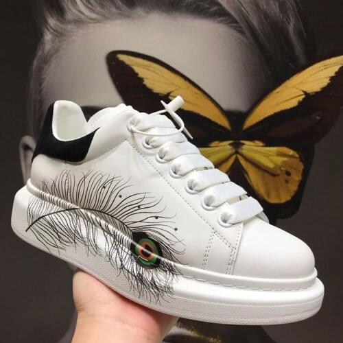 Dsenqi Letter A M Genuine Leather shoes Sneakers Mens and Womens Leisure Running Shoes Couples Leather Walking Tennis 01