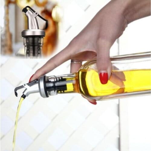 Olive Oil Sprayer Vinegar Bottles Can ABS Lock Plug Seal Leak-proof Food Grade Plastic Nozzle Sprayer Liquor Dispenser