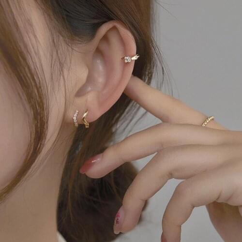 2020 Trend Earring Rhinestone Elegant Women Trendy Mini Ear Stud for Dating fashion trendsetter lady Earrings