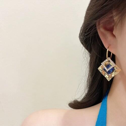 The same temperament irregular geometric earrings female ins tide simple ear jewelry