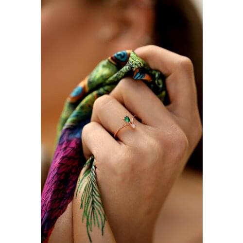 SRO Fashion Drop Model Emerald Stone Sterling Silver Minimal Italian Ring Modern Design Premium Jewelry Hand Made Style for Wo