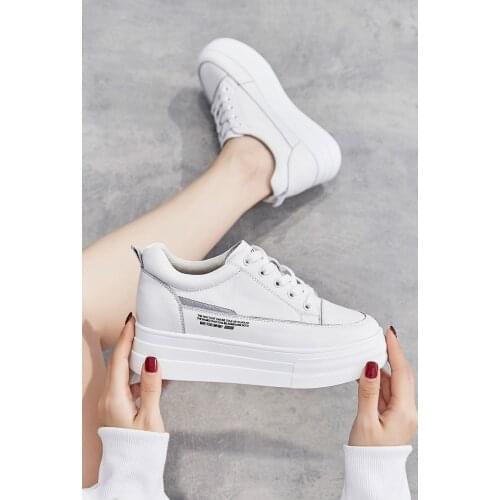 2021 Spring Womens Sneakers Platform High Heels Bottom Wear-Resistant Fashion Increased Ladys White Shoes