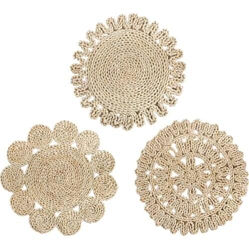 Handmade Coasters Heat Insulated Corn Husk Woven Non-Slip Cup Pad Table Dining Placemats For Kitchen Dining Room Decoration 2021