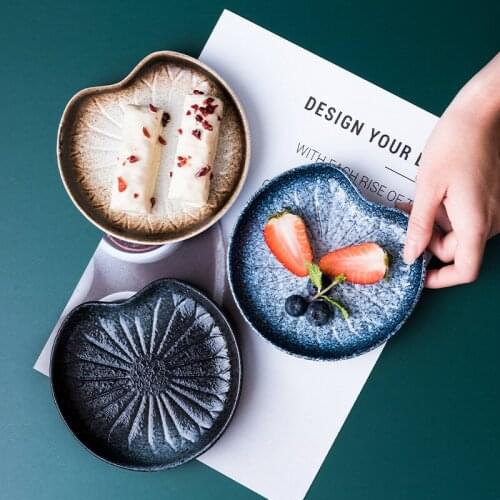 Style meal pan snack plate cake plate ceramic creative cute small plate tableware bone dish afternoon tea melon small plate