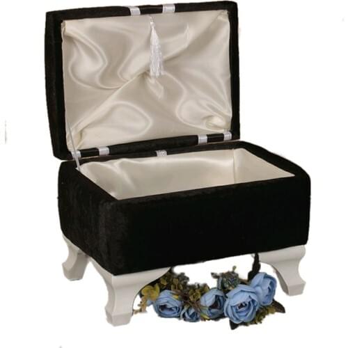 Bride And Groom Tools Chest Put İmportant item For dowry