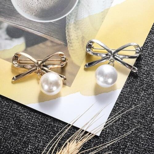 Fashion Rhinestone Pearl Bow Brooch Gold Silver Color Pearl Brooches Pins for Wedding Brooch Bouquet Clothing Dress Accessories