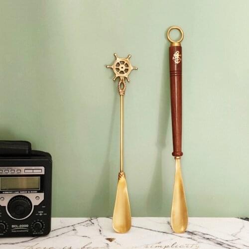 Home Decor Brass Long Handle Shoehorn European Retro Shoe Lifter Home Entrance Decoration Sailing Rudder Classical Shoe Horns