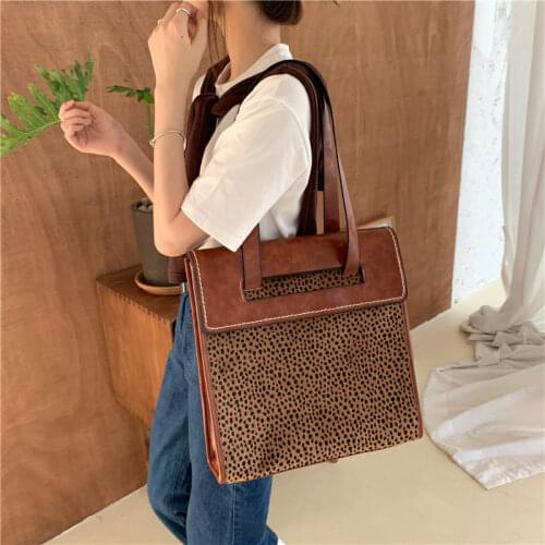 Retro Brown Leopard Pattern Female Handbags Casual Large Capacity Women Underarm Bag Luxury Leopard Pattern Ladies Shoulder Bags