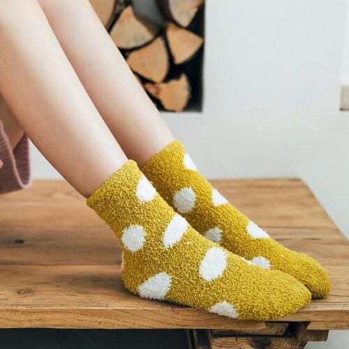 Socks Women Cute White Black Solid Soft Fluffy Dot Socks Coral Velvet Winter Warm Home Indoor Floor Terry Towel Fuzzy Sock Sox