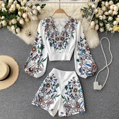Spring Summer Vacation Suit For Women Long Sleeve Retro Print Short Shirts + High Waist Short Pants Two Piece Set Outfit