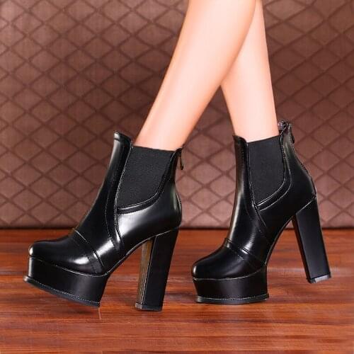 2021 Autumn Winter New Style Short Boots Lady Sexy Square High Heel Boots Lady Round Toe Waterproof Platform Zipper Women Shoes