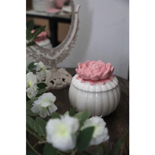 Creative French Ceramic Jar Hand-painted Winter Plum Ceramic Jewelry Box Handmade Candle Jar Fun Gift Aromatherapy Jar CL62407