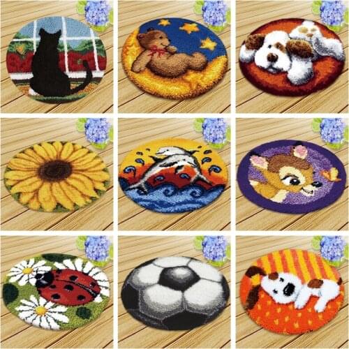 Cartoon Animal Knooppakket Smyrna Latch Hook Dog Button Flowers High Quality Cushion Needlework Mats Klink Haak Kussen Bloem Gif
