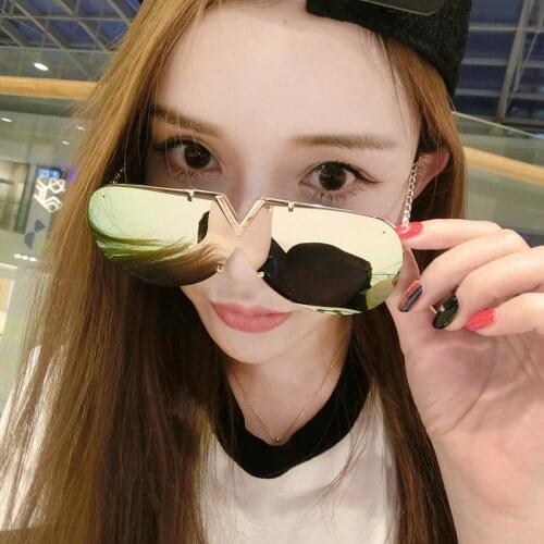 2020Womens Sunglasses Fashion Large Sunglasses Womens Elegant Retro Personality Sunglasses Womens Oculos De Sol UV400