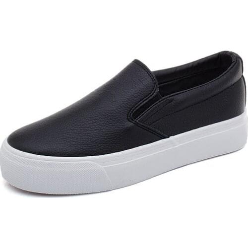 2020 tide shoes spring and autumn new wild loafers lazy net red casual board shoes thick bottom pedal womens shoes