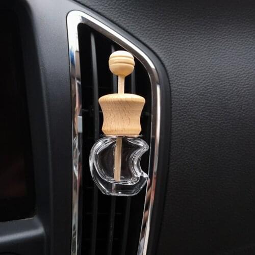 Car air outlet perfume bottle car furnishings air conditioning hole aroma empty bottle clip car accessories