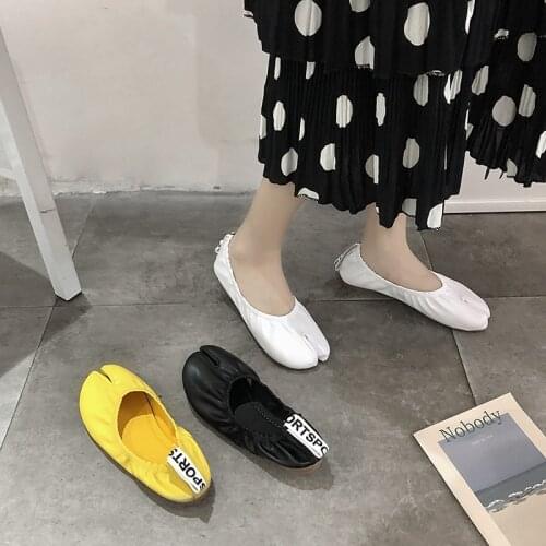 Clip toe tabi ninja shoes solid soft bottom riband flats elastic band comfy loafers woman brand korean footwear casual 2020 new