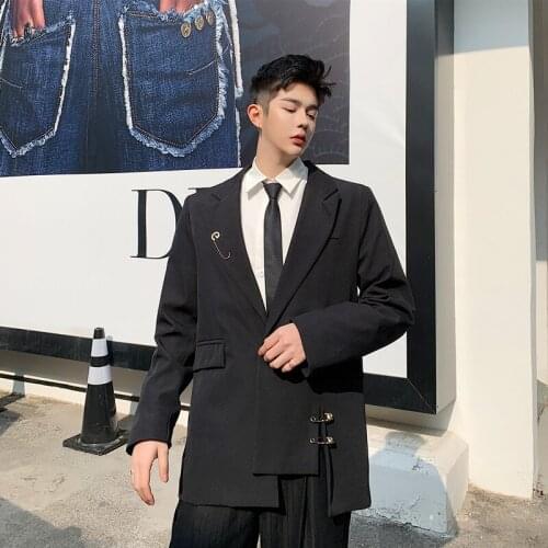 2020 Black suit jacket men 2020 spring fashion new French design sense of thin belt temperament small suit men