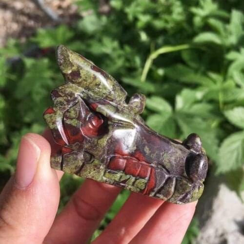 1PC Natural Blood Stone Quartz Dragon Hand Carved Crystal Quartz Healing Stone Home DIY Decorative Gem Gift