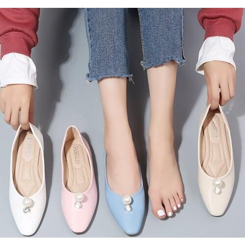 2021 Shoes Women Spring New Pearl Shallow-mouthed Chic Single Shoes 100 Lap Flat Shoes Version Womens Shoes Fashion Wild