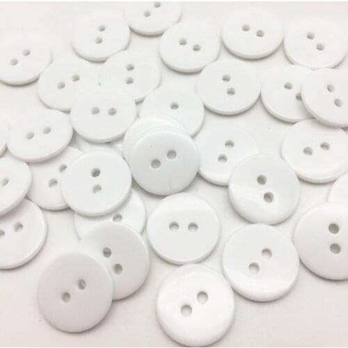 200pcs 18mm White Round Resin Sewing Button Embellishments 2 Holes Shirt Buttons Scrapbooking Cardmaking