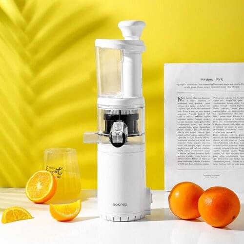Wireless Mini Slow Juicer Fruit Vegetable Cold Press Juice Extractor Potable Grape Squeezer Juice Maker