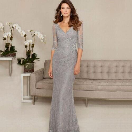 Gray Mother Of The Bride Dresses Sheath Wedding Party Gown Lace Half Sleeves Double V Neckline Elegant Bridegroom Mom Skirt