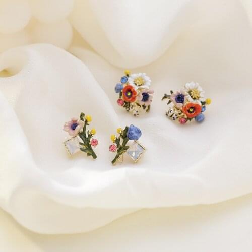 Origin Summer Colorful Enamel Flower Earrings 2021 Vintage Gold Alloy Multi Glass Small Stud Earrings Jewelry Pendientes