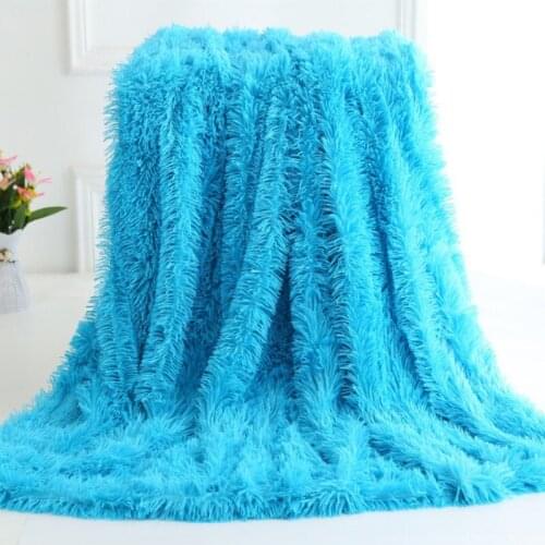 Super Soft Cream Plush Blankets Queen Size 200x230cm Sofa Bed Cover Furry Warm Throw Cozy Couch Blanket for Autum Winte