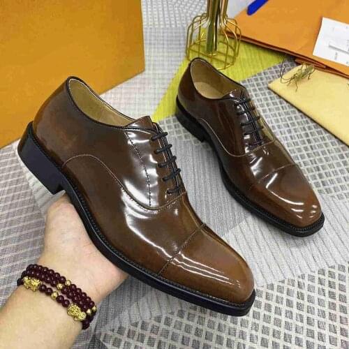 2021 Classic Fashion New Dress Mens Leather Shoes Purely Handmade Fashion Mens Formal Shoes Handsome Banquet Wedding Shoes