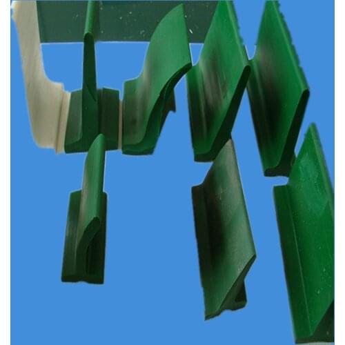 PVC green special baffle conveyor belt customized processing, suitable for special material transport