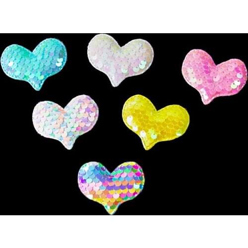30Pcs Colorful Heart-Shaped Sequins Garment Beads For Wedding Dress Crafts Decoration Sewing Clothing Padded Patches Accessories