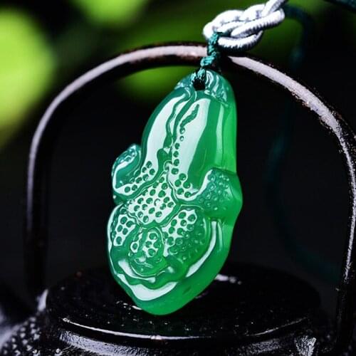 Natural Green Chalcedony Hand Carved Cabbage Pendant Fashion Boutique Jewelry Mens and Womens Agate Necklace Gift