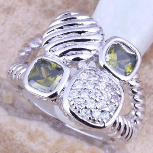 Unusual Green Peridot White CZ Silver Plated Womens Ring Size 6 / 7 / 8 / 9 R1350