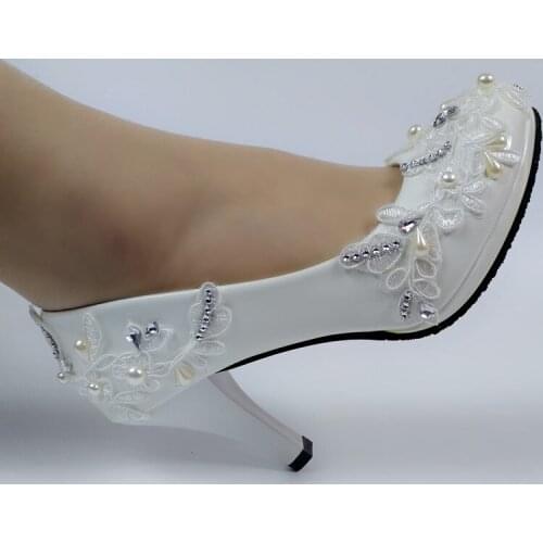 2020 New arrival white Lace Flower shoes women wedding shoes Bride High shoes Thin heel round toe Platform shoes for woman