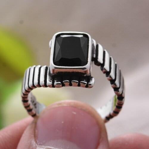 New Arrival 100% 925 Sterling Silver Fashion Spiral Staircase Black Crystal Lady Engagement Ring Jewelry Women Gift Cheap