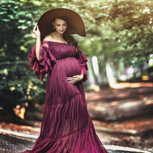 Retro Burgundy Tulle Pregnancy Dresses Half Sleeves Slash Neckline Ruffles Pleaed Long Women Maternity Gowns 2021
