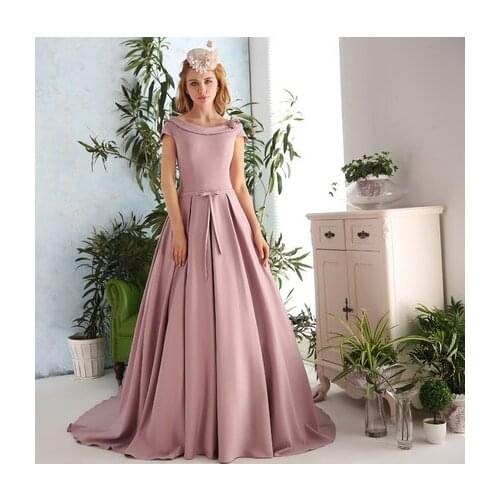 Plain elegant gown medieval dress long gown princess Medieval Renaissance Gown queen cosplay Victoria Belle gown
