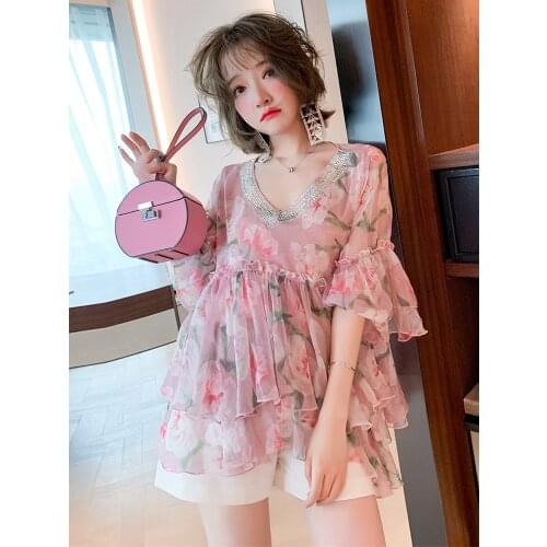 Top Quality V-neck New summer chiffon shirt with hot drill trumpet sleeve stitching lotus leaf swing printing