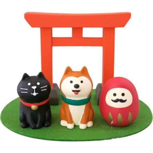 ZOCDOU 1 Piece Cute Dog And Red Door Small Statue Little Figurine Crafts Figure Ornament Miniatures