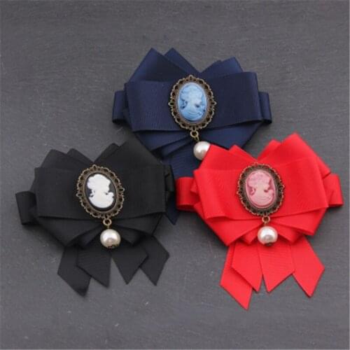 3 Style Queen Head Portrait Brooch Vintage Jewelry Accessories Ribbon Fabric Brooches For Women Girls Coat Suit Shirt Collar Pin