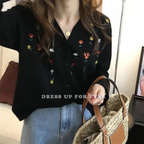 Korean Fashion Women Retro Sweet Embroidered Flowers Chic Sexy Thin Knitted Cardigan Female V-neck Short Slim Slimming Sweater